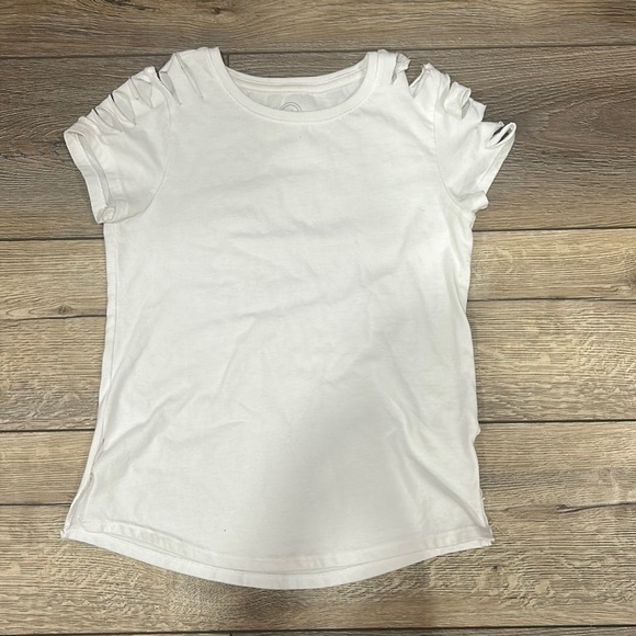 White tee slits on sleeves and on sides where made at home - Picture 1 of 4